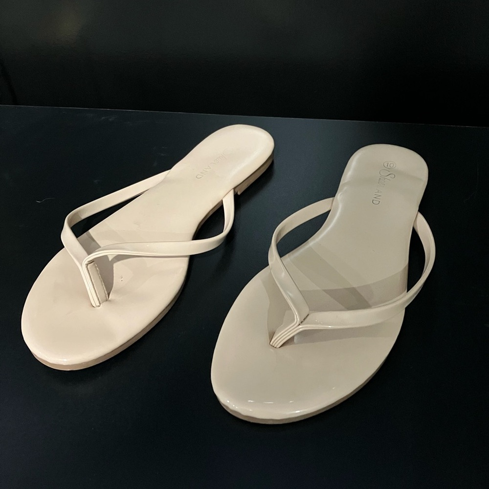 Elegant Cream Sandals
